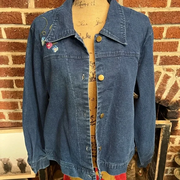 **SOLD** VINTAGE 80's/90's denim chore coat - Picture 2 of 5